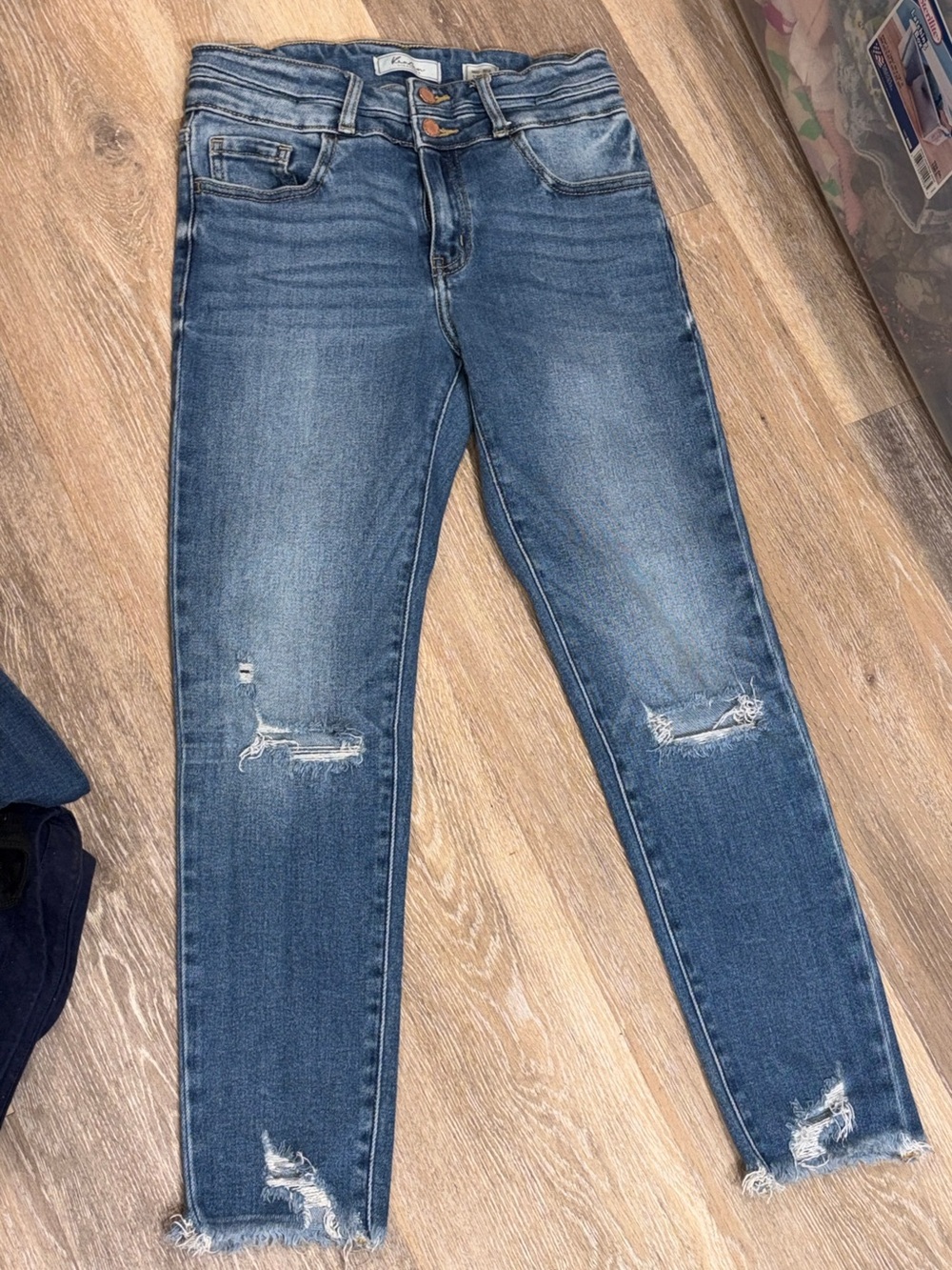 Kancan mid rise frayed ankle Light Blue stretchy Denim Jeans adjustable waist